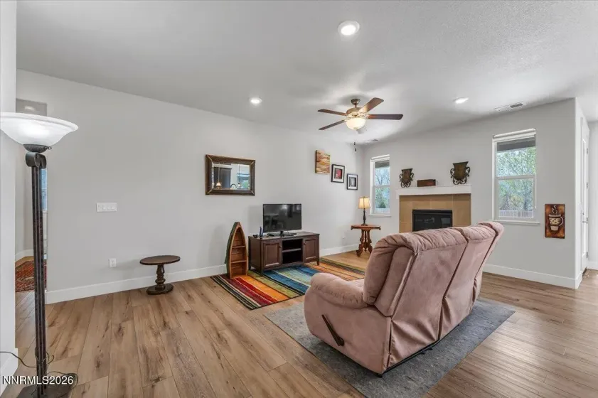 1202 Gilman, Gardnerville, Nevada 89410, 3 Bedrooms Bedrooms, ,2 BathroomsBathrooms,Residential,Residential,Gilman,260004967