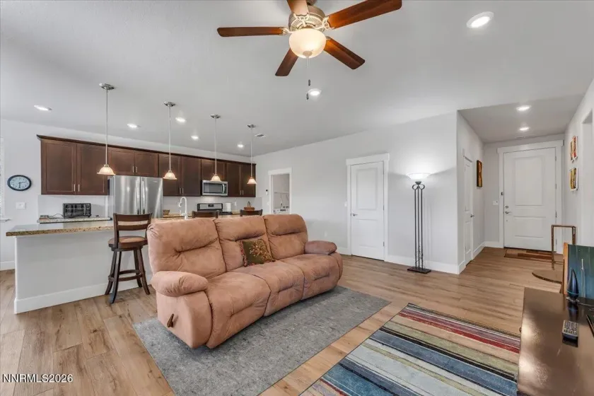 1202 Gilman, Gardnerville, Nevada 89410, 3 Bedrooms Bedrooms, ,2 BathroomsBathrooms,Residential,Residential,Gilman,260004967