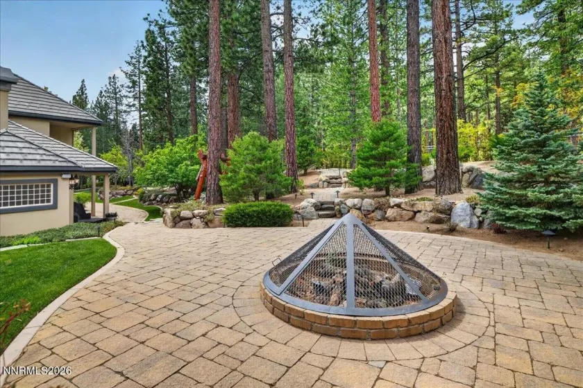 5925 Lake Geneva, Reno, Nevada 89511, 6 Bedrooms Bedrooms, ,8 BathroomsBathrooms,Residential,Residential,Lake Geneva,260004968