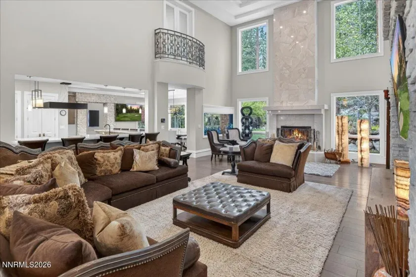 5925 Lake Geneva, Reno, Nevada 89511, 6 Bedrooms Bedrooms, ,8 BathroomsBathrooms,Residential,Residential,Lake Geneva,260004968