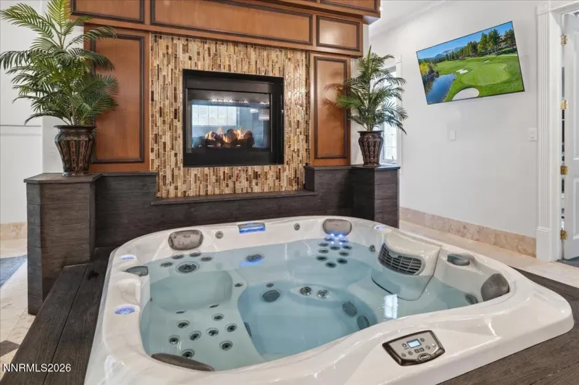 5925 Lake Geneva, Reno, Nevada 89511, 6 Bedrooms Bedrooms, ,8 BathroomsBathrooms,Residential,Residential,Lake Geneva,260004968