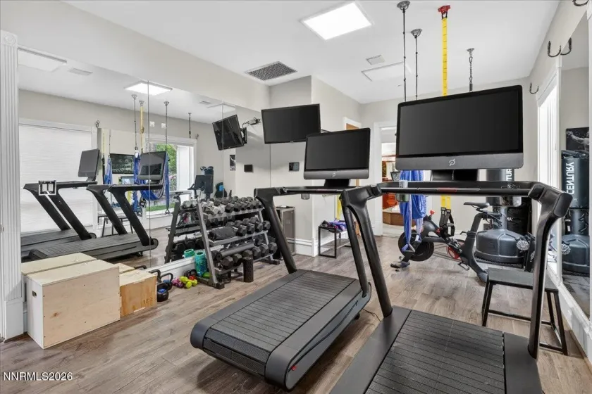 5925 Lake Geneva, Reno, Nevada 89511, 6 Bedrooms Bedrooms, ,8 BathroomsBathrooms,Residential,Residential,Lake Geneva,260004968