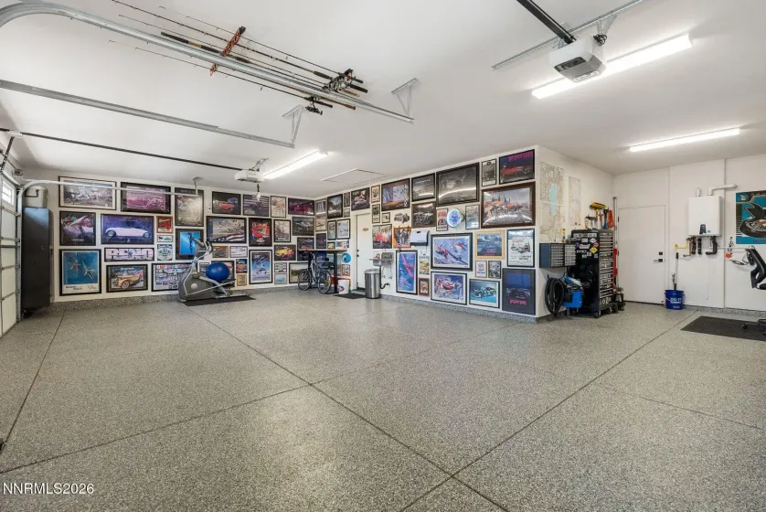 560 Riverbed, Reno, Nevada 89521, 3 Bedrooms Bedrooms, ,3 BathroomsBathrooms,Residential,Residential,Riverbed,260004971