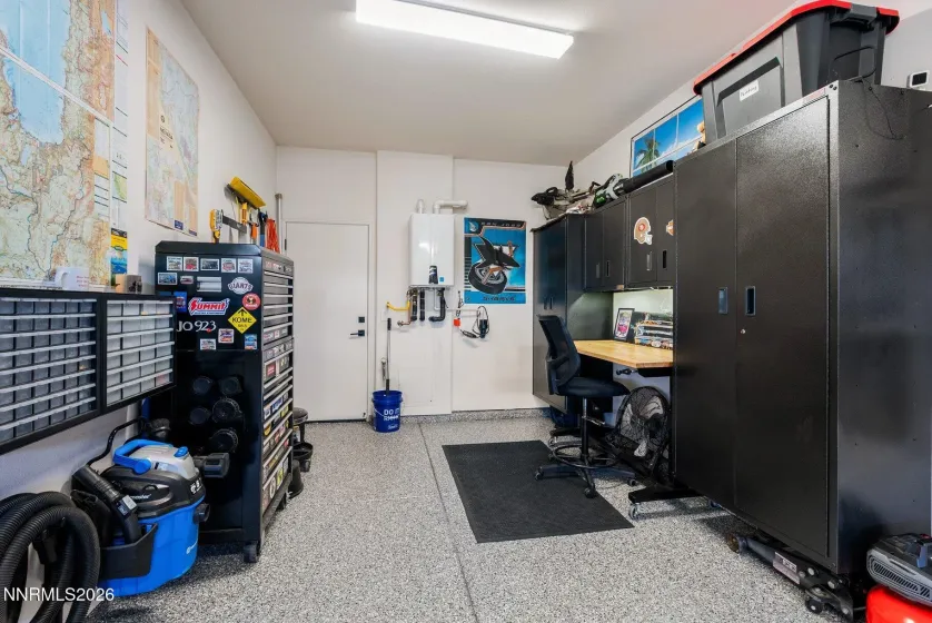 560 Riverbed, Reno, Nevada 89521, 3 Bedrooms Bedrooms, ,3 BathroomsBathrooms,Residential,Residential,Riverbed,260004971