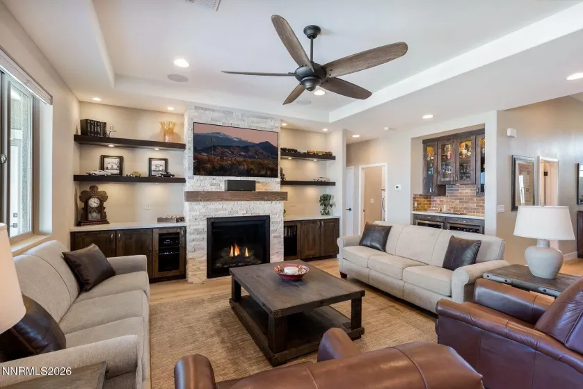 560 Riverbed, Reno, Nevada 89521, 3 Bedrooms Bedrooms, ,3 BathroomsBathrooms,Residential,Residential,Riverbed,260004971