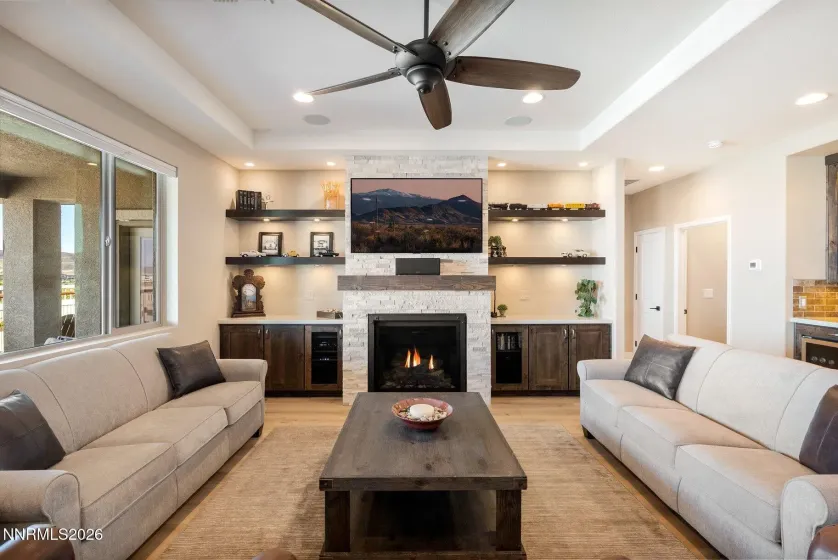 560 Riverbed, Reno, Nevada 89521, 3 Bedrooms Bedrooms, ,3 BathroomsBathrooms,Residential,Residential,Riverbed,260004971