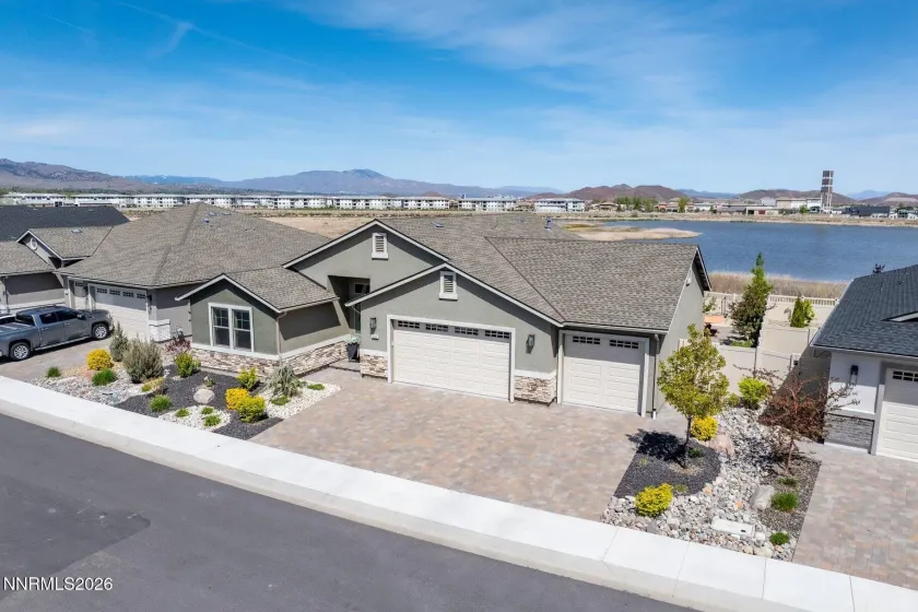 560 Riverbed, Reno, Nevada 89521, 3 Bedrooms Bedrooms, ,3 BathroomsBathrooms,Residential,Residential,Riverbed,260004971