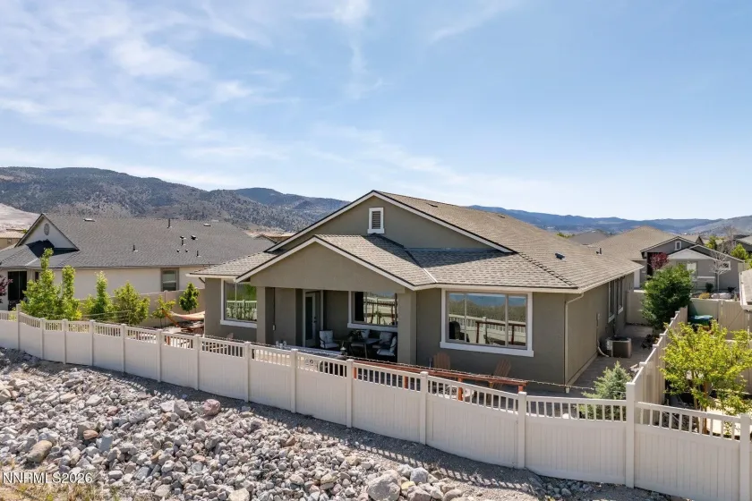 560 Riverbed, Reno, Nevada 89521, 3 Bedrooms Bedrooms, ,3 BathroomsBathrooms,Residential,Residential,Riverbed,260004971