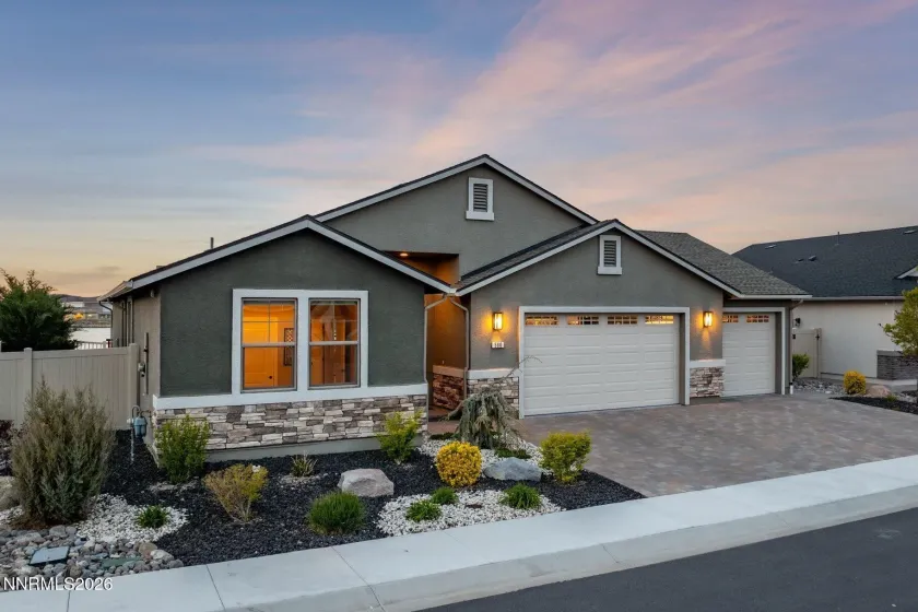 560 Riverbed, Reno, Nevada 89521, 3 Bedrooms Bedrooms, ,3 BathroomsBathrooms,Residential,Residential,Riverbed,260004971