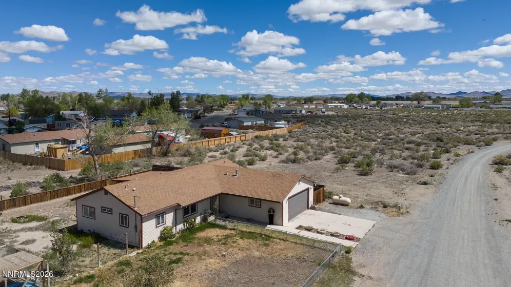 2 Pinehurst, Yerington, Nevada 89447, 3 Bedrooms Bedrooms, ,2 BathroomsBathrooms,Residential,Residential,Pinehurst,260004973