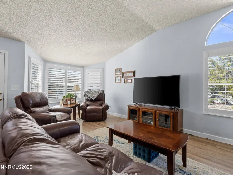 300 Kilborne, Reno, Nevada 89509, 4 Bedrooms Bedrooms, ,2 BathroomsBathrooms,Residential,Residential,Kilborne,260002840