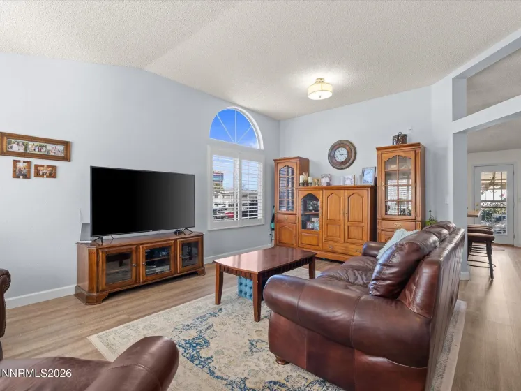 300 Kilborne, Reno, Nevada 89509, 4 Bedrooms Bedrooms, ,2 BathroomsBathrooms,Residential,Residential,Kilborne,260002840