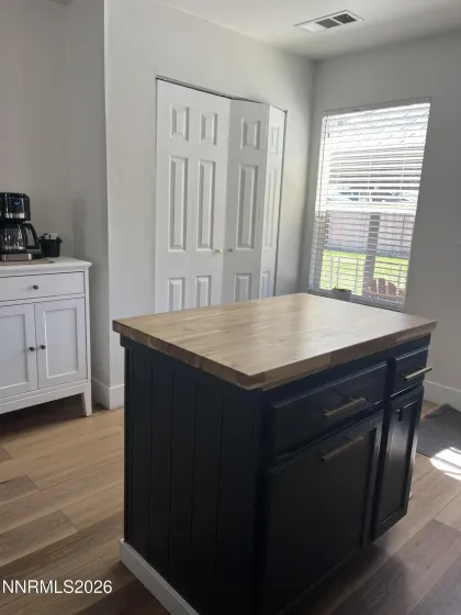 1277 Lullabrooke, Sparks, Nevada 89436, 3 Bedrooms Bedrooms, ,2 BathroomsBathrooms,Residential,Residential,Lullabrooke,260004975