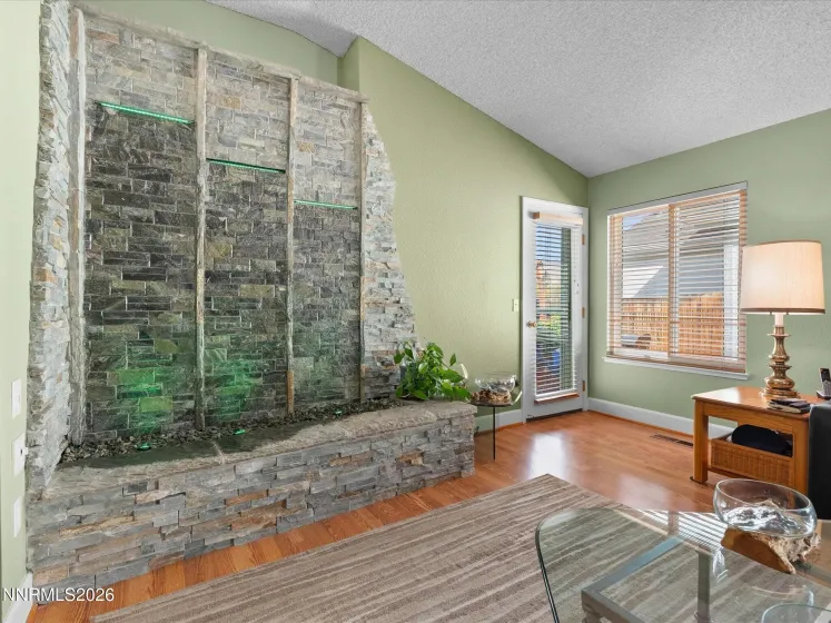 4572 Creekside, Reno, Nevada 89502, 3 Bedrooms Bedrooms, ,2 BathroomsBathrooms,Residential,Residential,Creekside,260004974