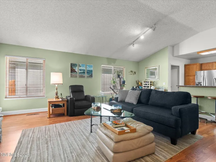 4572 Creekside, Reno, Nevada 89502, 3 Bedrooms Bedrooms, ,2 BathroomsBathrooms,Residential,Residential,Creekside,260004974