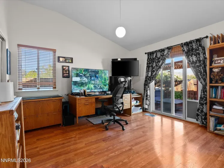 4572 Creekside, Reno, Nevada 89502, 3 Bedrooms Bedrooms, ,2 BathroomsBathrooms,Residential,Residential,Creekside,260004974