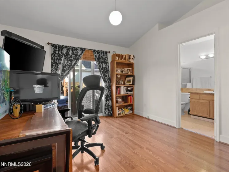 4572 Creekside, Reno, Nevada 89502, 3 Bedrooms Bedrooms, ,2 BathroomsBathrooms,Residential,Residential,Creekside,260004974