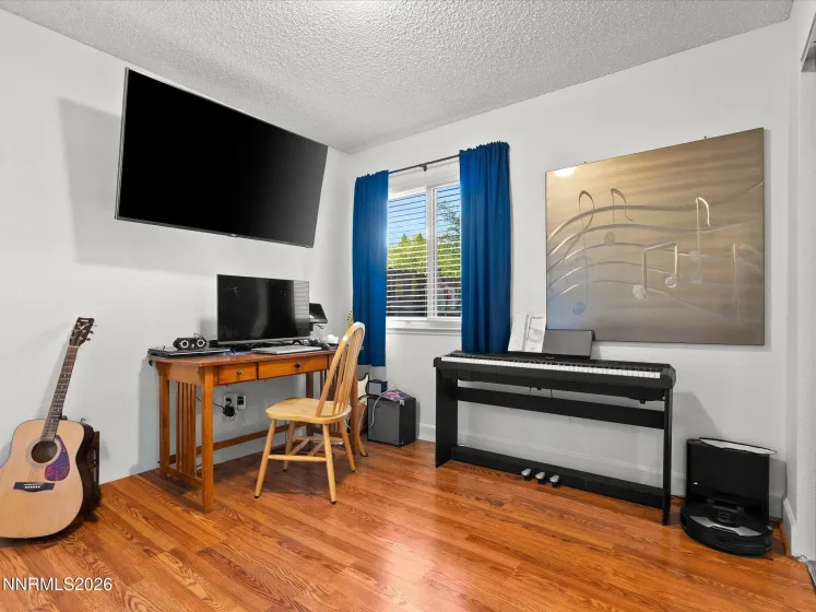 4572 Creekside, Reno, Nevada 89502, 3 Bedrooms Bedrooms, ,2 BathroomsBathrooms,Residential,Residential,Creekside,260004974