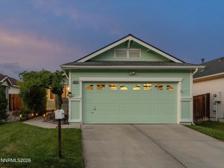 4572 Creekside, Reno, Nevada 89502, 3 Bedrooms Bedrooms, ,2 BathroomsBathrooms,Residential,Residential,Creekside,260004974