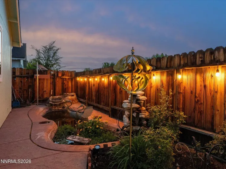 4572 Creekside, Reno, Nevada 89502, 3 Bedrooms Bedrooms, ,2 BathroomsBathrooms,Residential,Residential,Creekside,260004974