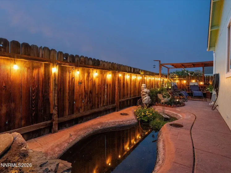 4572 Creekside, Reno, Nevada 89502, 3 Bedrooms Bedrooms, ,2 BathroomsBathrooms,Residential,Residential,Creekside,260004974