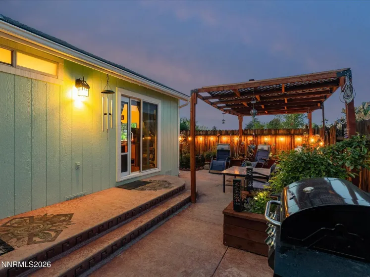 4572 Creekside, Reno, Nevada 89502, 3 Bedrooms Bedrooms, ,2 BathroomsBathrooms,Residential,Residential,Creekside,260004974