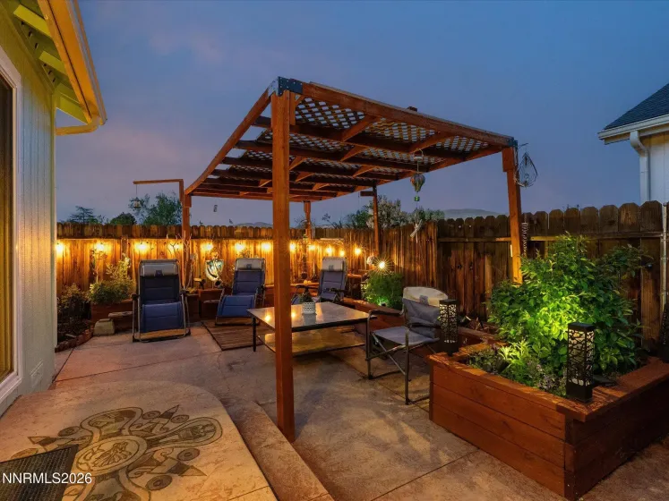 4572 Creekside, Reno, Nevada 89502, 3 Bedrooms Bedrooms, ,2 BathroomsBathrooms,Residential,Residential,Creekside,260004974