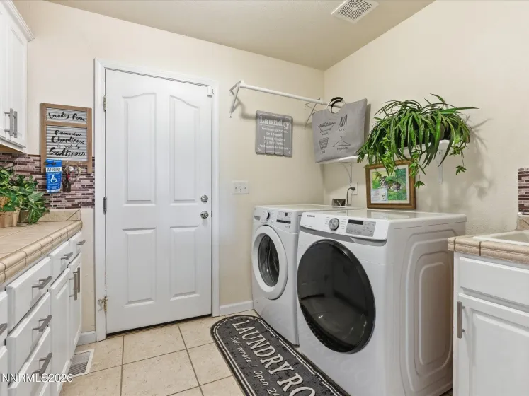 590 Wedge, Fernley, Nevada 89408, 3 Bedrooms Bedrooms, ,2 BathroomsBathrooms,Residential,Residential,Wedge,260004979