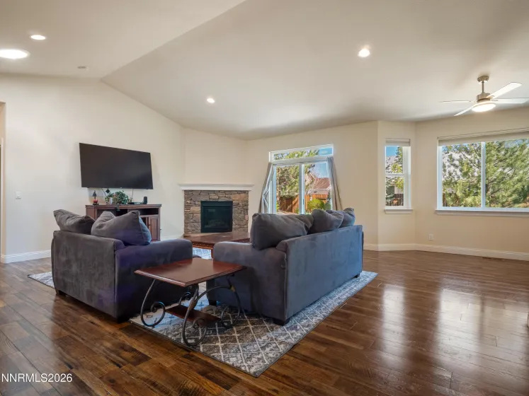 1118 Chantel, Minden, Nevada 89423, 4 Bedrooms Bedrooms, ,3 BathroomsBathrooms,Residential,Residential,Chantel,260005019