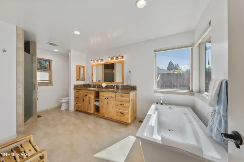 12375 Westridge, Reno, Nevada 89511, 4 Bedrooms Bedrooms, ,4 BathroomsBathrooms,Residential,Residential,Westridge,260005021