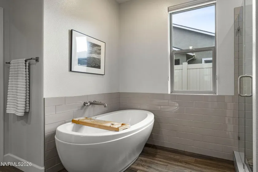 531 Riverbed, Reno, Nevada 89521, 3 Bedrooms Bedrooms, ,3 BathroomsBathrooms,Residential,Residential,Riverbed,260004980