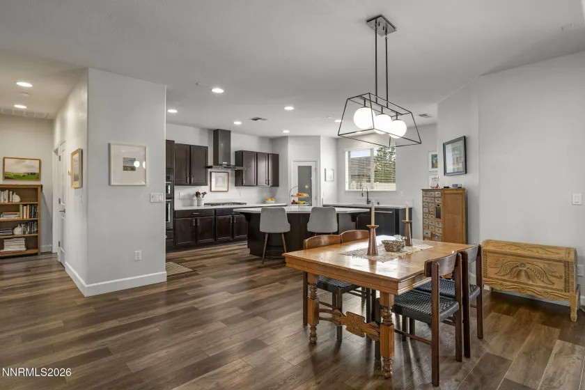 531 Riverbed, Reno, Nevada 89521, 3 Bedrooms Bedrooms, ,3 BathroomsBathrooms,Residential,Residential,Riverbed,260004980