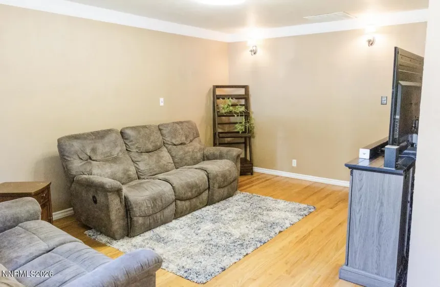 392 Willow, Elko, Nevada 89801, 3 Bedrooms Bedrooms, ,2 BathroomsBathrooms,Residential,Residential,Willow,260004982