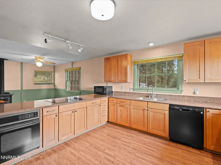 4301 Meadow Wood, Carson City, Nevada 89703, 3 Bedrooms Bedrooms, ,3 BathroomsBathrooms,Residential,Residential,Meadow Wood,260004985