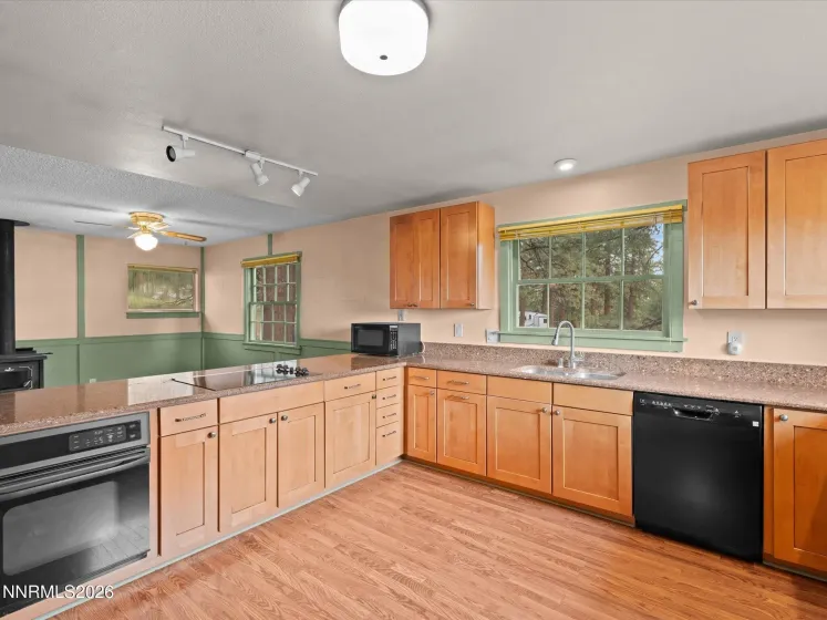 4301 Meadow Wood, Carson City, Nevada 89703, 3 Bedrooms Bedrooms, ,3 BathroomsBathrooms,Residential,Residential,Meadow Wood,260004985