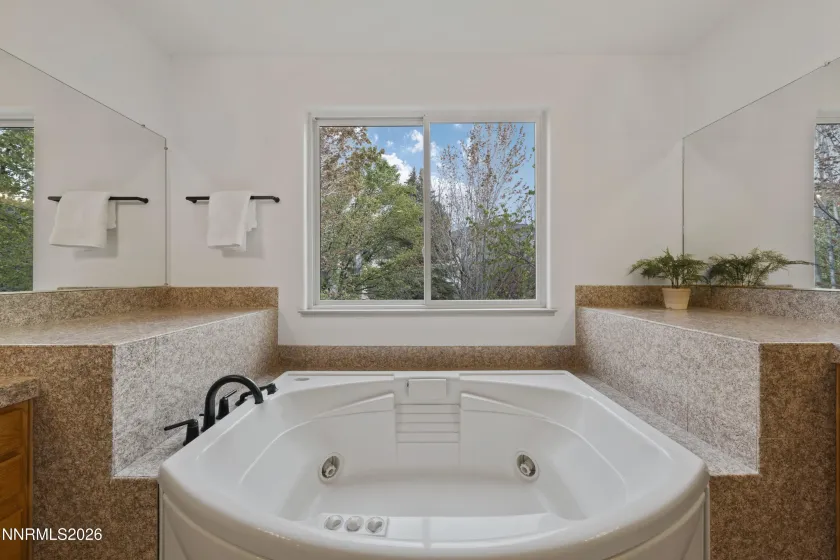 4995 Foxcreek, Reno, Nevada 89519, 4 Bedrooms Bedrooms, ,3 BathroomsBathrooms,Residential,Residential,Foxcreek,260004987