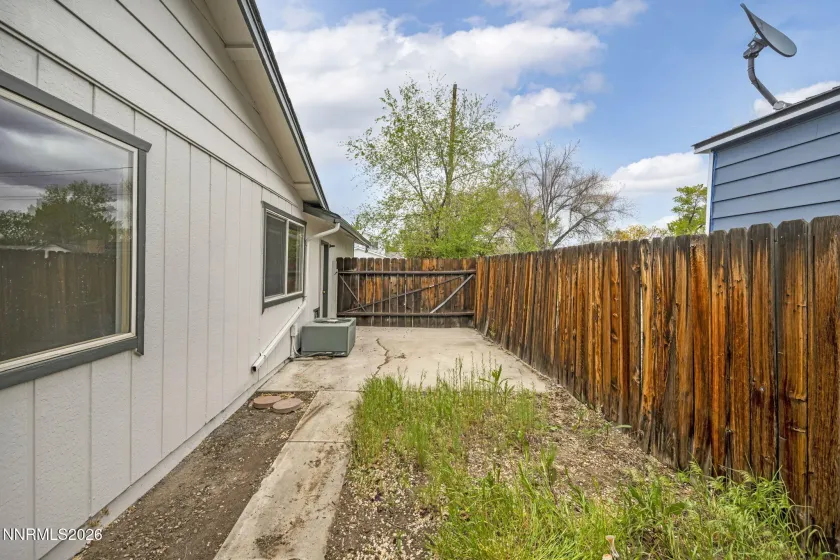 Side Yard / Small RV Access