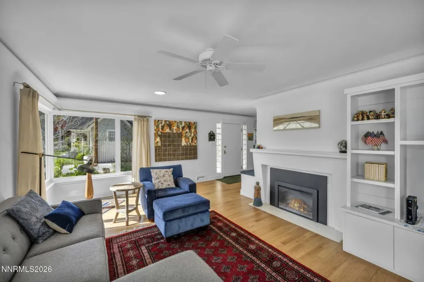 725 Gordon, Reno, Nevada 89509, 3 Bedrooms Bedrooms, ,2 BathroomsBathrooms,Residential,Residential,Gordon,260004996