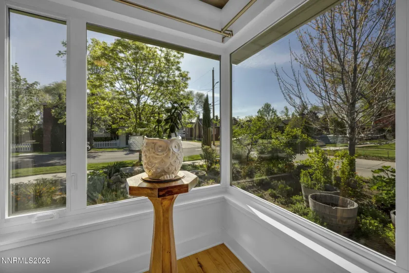 725 Gordon, Reno, Nevada 89509, 3 Bedrooms Bedrooms, ,2 BathroomsBathrooms,Residential,Residential,Gordon,260004996