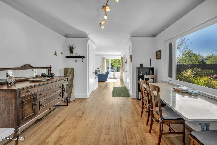 725 Gordon, Reno, Nevada 89509, 3 Bedrooms Bedrooms, ,2 BathroomsBathrooms,Residential,Residential,Gordon,260004996