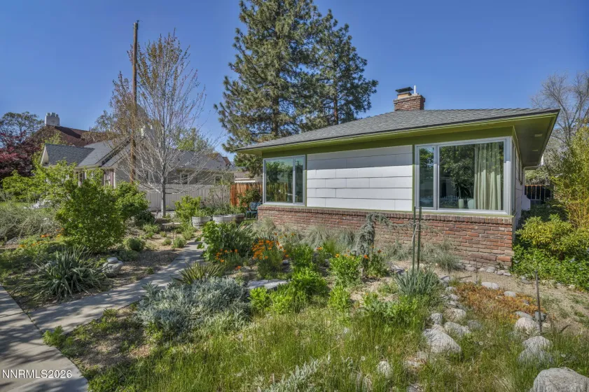 725 Gordon, Reno, Nevada 89509, 3 Bedrooms Bedrooms, ,2 BathroomsBathrooms,Residential,Residential,Gordon,260004996