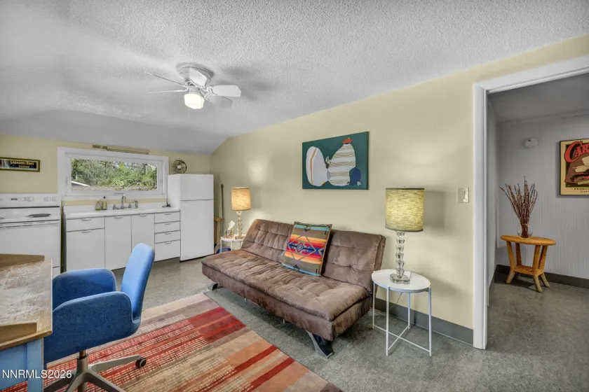 725 Gordon, Reno, Nevada 89509, 3 Bedrooms Bedrooms, ,2 BathroomsBathrooms,Residential,Residential,Gordon,260004996