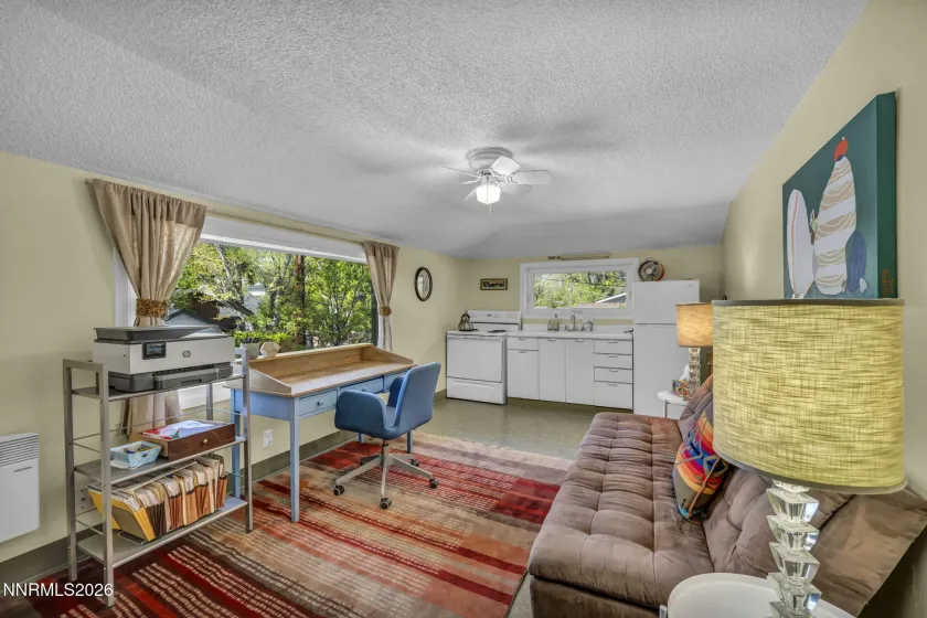 725 Gordon, Reno, Nevada 89509, 3 Bedrooms Bedrooms, ,2 BathroomsBathrooms,Residential,Residential,Gordon,260004996