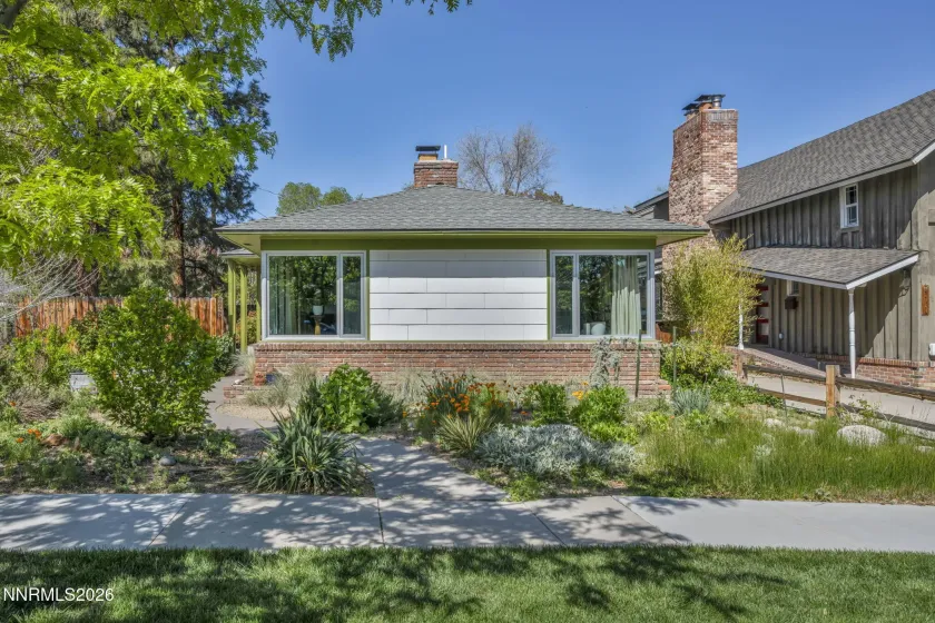 725 Gordon, Reno, Nevada 89509, 3 Bedrooms Bedrooms, ,2 BathroomsBathrooms,Residential,Residential,Gordon,260004996