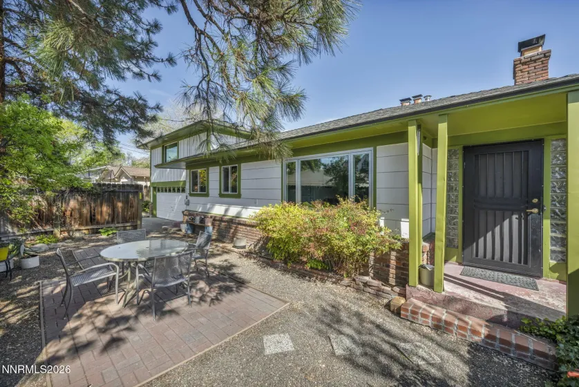 725 Gordon, Reno, Nevada 89509, 3 Bedrooms Bedrooms, ,2 BathroomsBathrooms,Residential,Residential,Gordon,260004996