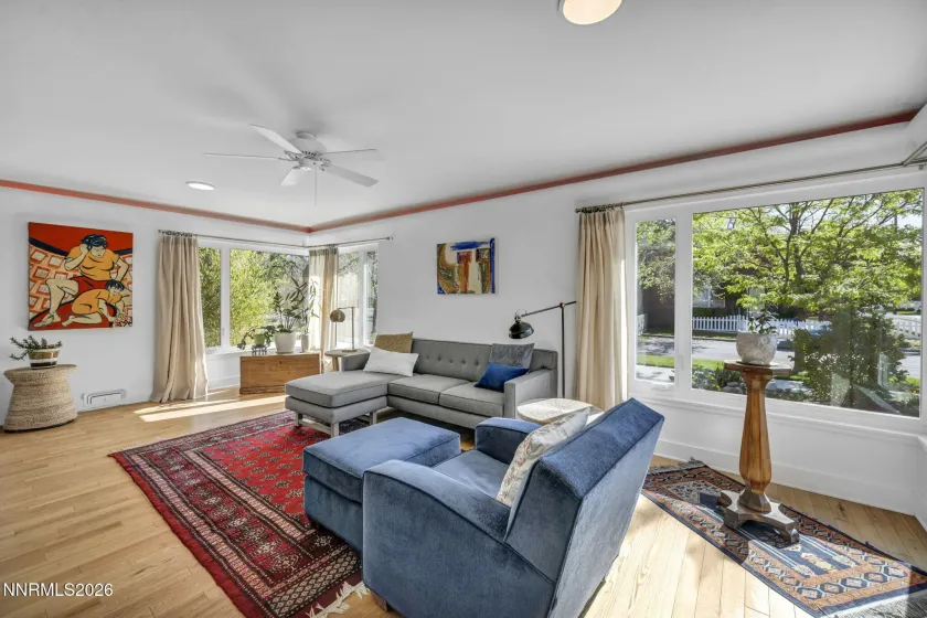 725 Gordon, Reno, Nevada 89509, 3 Bedrooms Bedrooms, ,2 BathroomsBathrooms,Residential,Residential,Gordon,260004996