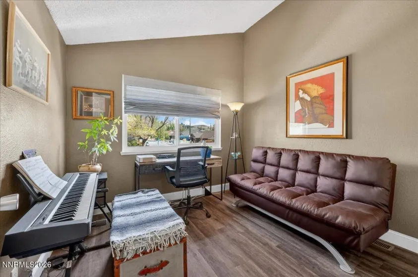 1593 York, Sparks, Nevada 89431, 3 Bedrooms Bedrooms, ,2 BathroomsBathrooms,Residential,Residential,York,260004999