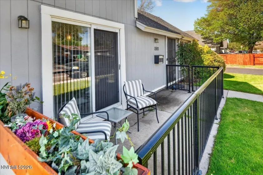 1593 York, Sparks, Nevada 89431, 3 Bedrooms Bedrooms, ,2 BathroomsBathrooms,Residential,Residential,York,260004999