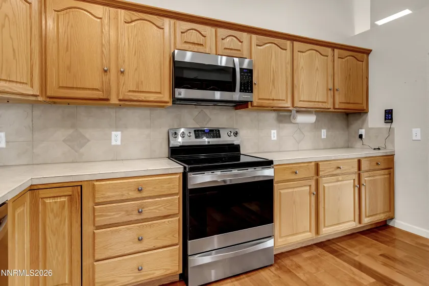 480 Ember, Sparks, Nevada 89436, 4 Bedrooms Bedrooms, ,3 BathroomsBathrooms,Residential,Residential,Ember,260005001