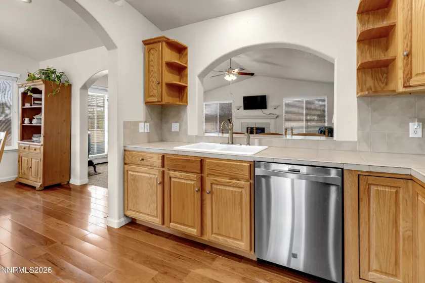 480 Ember, Sparks, Nevada 89436, 4 Bedrooms Bedrooms, ,3 BathroomsBathrooms,Residential,Residential,Ember,260005001